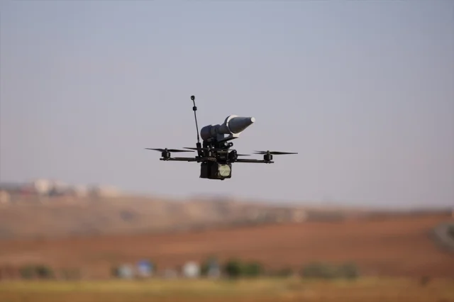 Milli Kamikaze Dron KarguFPV Zırh Delici Başlığıyla Dikkatleri Üzerine Çekti