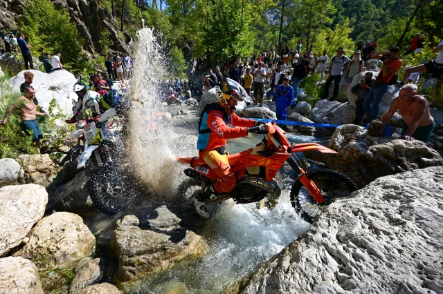 Antalya'nın Zirvesinde Nefes Kesen Enduro Yarışı Sonuçlandı