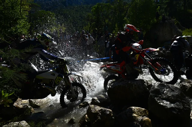 Antalya'nın Zirvesinde Nefes Kesen Enduro Yarışı Sonuçlandı