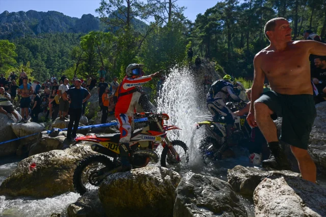 Antalya'nın Zirvesinde Nefes Kesen Enduro Yarışı Sonuçlandı
