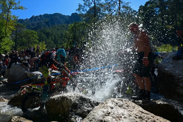 Antalya'nın Zirvesinde Nefes Kesen Enduro Yarışı Sonuçlandı