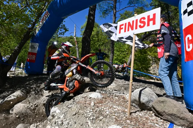 Antalya'nın Zirvesinde Nefes Kesen Enduro Yarışı Sonuçlandı