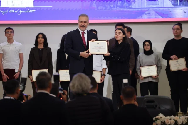 Gazi Üniversitesinde Coşkulu Akademik Yıl Açılışı