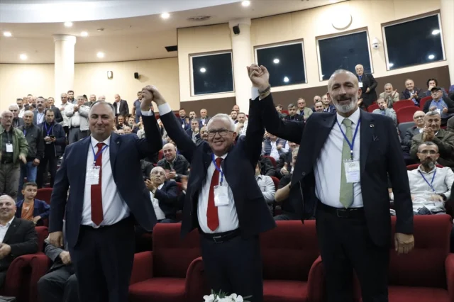 Türkiye Arı Yetiştiricilerinde Başkanlık Yarışı Sona Erdi