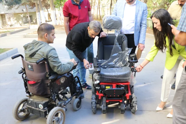 Siirt'te Engel Tanımayan Yardım: Merdiven Çıkabilen Sandalye Bağışı