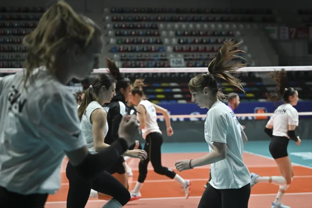 Zeren Spor'un VakıfBank Karşısındaki Heyecan Verici Sezon Açılışı