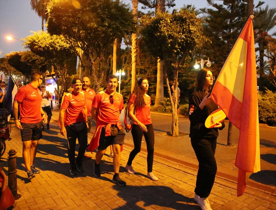 Antalya’da Yamaç Paraşütü Heyecanı Başladı
