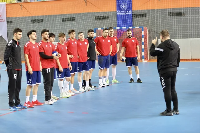 Trabzon Büyükşehir Belediyespor Hentbolde Genç Yeteneklerle Yola Devam Ediyor