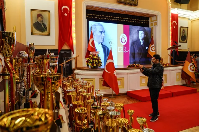 Galatasaray'ın 120 Yıllık Tarihi Coşkuyla Kutlandı