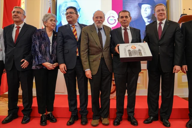 Galatasaray'ın 120 Yıllık Tarihi Coşkuyla Kutlandı