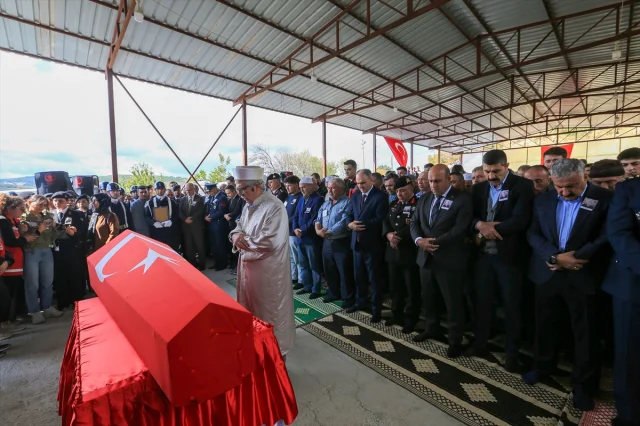 Manisa'da Şehit Jandarmamız Dualarla Toprağa Verildi