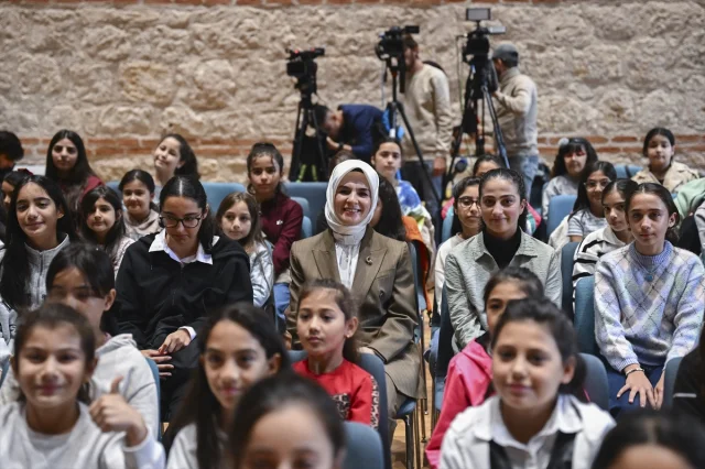 Bakan Göktaş'tan Kız Çocuklarına Güç Veren Mesajlar