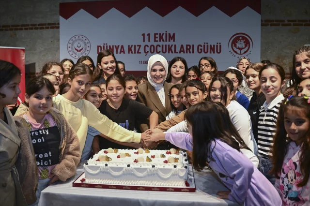 Bakan Göktaş'tan Kız Çocuklarına Güç Veren Mesajlar