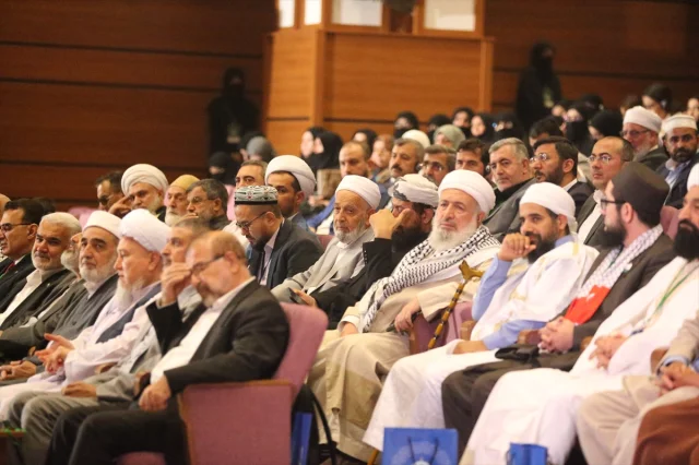 Diyarbakır'da Alimler Buluşması: İslam Dünyası İçin Kritik Mesajlar