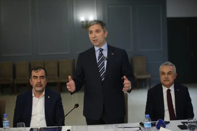 Ege Bölgesi'nde AK Parti'nin Kritik Strateji Toplantısı