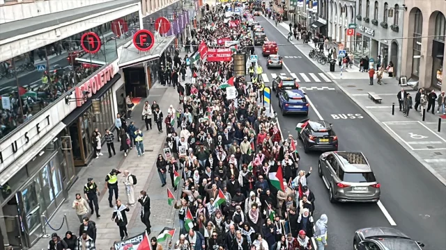 İsrail'in Gazze'deki Filolara Saldırısı İsveç Halkını Ayakla...