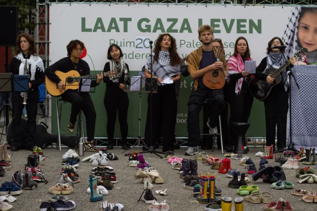 Hollanda'da Filistinli Çocuklar ve Gazetecilere Duygusal Anma