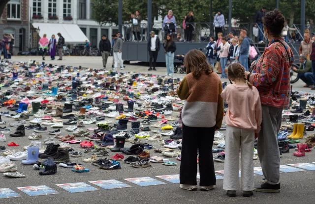 Hollanda'da Filistinli Çocuklar ve Gazetecilere Duygusal Anma