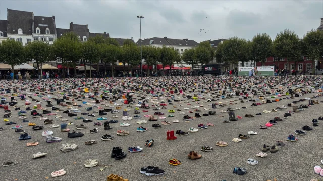 Hollanda'da Filistinli Çocuklar ve Gazetecilere Duygusal Anma