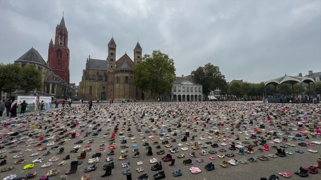 Hollanda'da Filistinli Çocuklar ve Gazetecilere Duygusal Anma