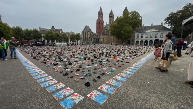 Hollanda'da Filistinli Çocuklar ve Gazetecilere Duygusal Anma