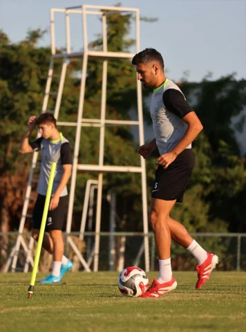 Serikspor ile Amed Sportif Faaliyetler Maçı Öncesi Hazırlıklar Tam Gaz Devam Ediyor