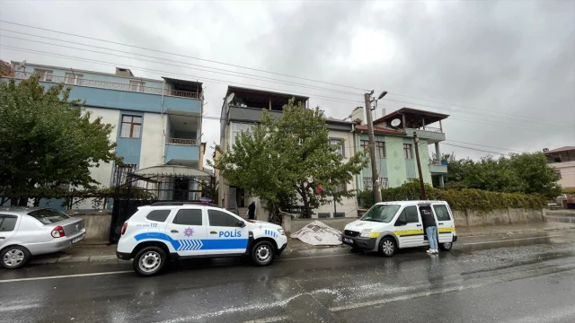 Kayseri'de Tadilat Sırasında Çatıda Düşen Kişinin Dramı