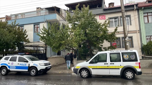 Kayseri'de Tadilat Sırasında Çatıda Düşen Kişinin Dramı