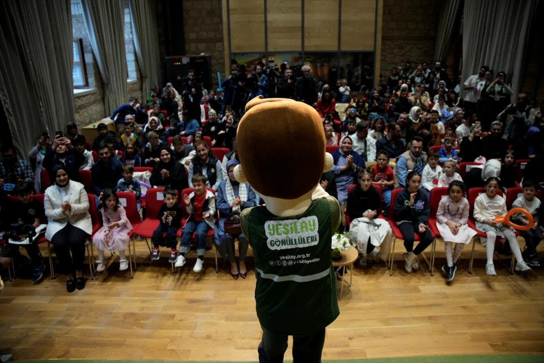 "Bağımsızlığın Rengi" müzikali çocuklar için sahnelendi