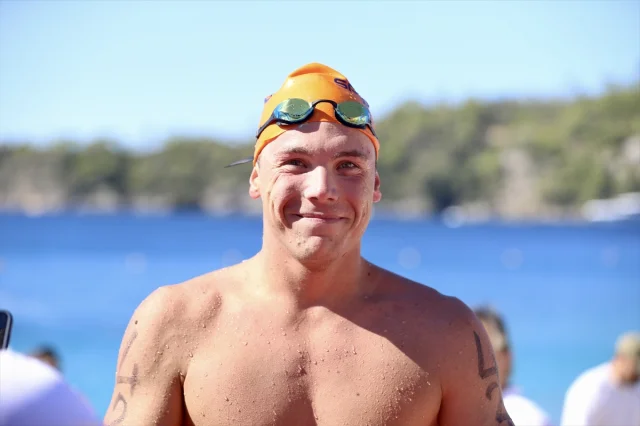 Fethiye'de Kelebekler Vadisi'nde Nefes Kesen Yüzme Yarışı He...