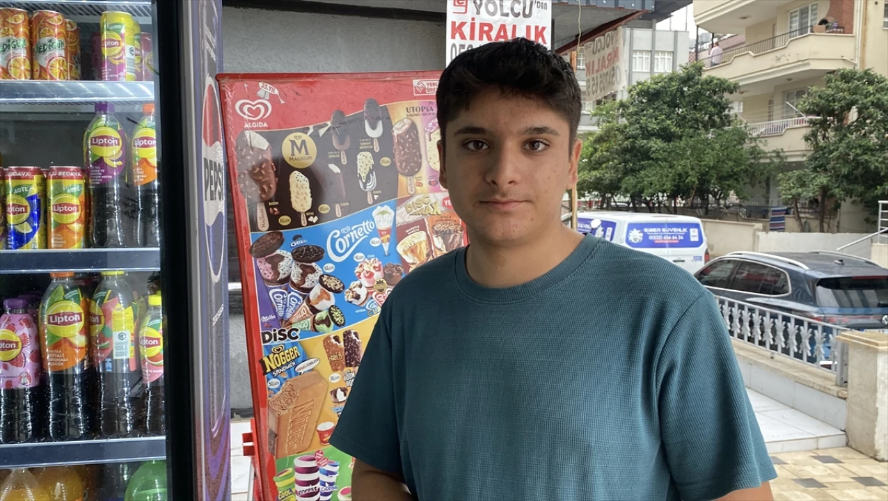 Hatay'da dondurma hırsızlığı kamerada