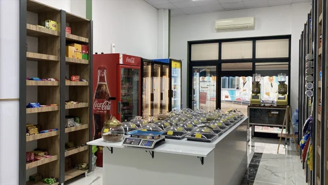 Hatay'da dondurma hırsızlığı kamerada