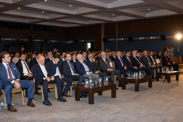 Müsavat Dervişoğlu'ndan Türk Milliyetçiliği Vurgusu