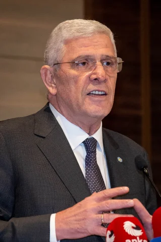 Müsavat Dervişoğlu'ndan Türk Milliyetçiliği Vurgusu