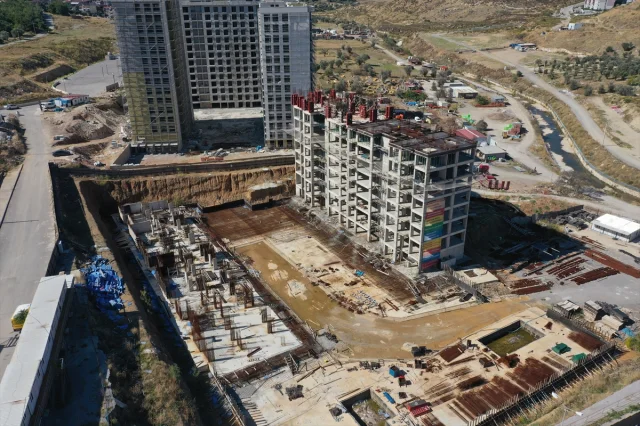 İzmir'deki Ev Sahiplerinin Dramatik İsyanı: Kentte Çözüm Arayışları