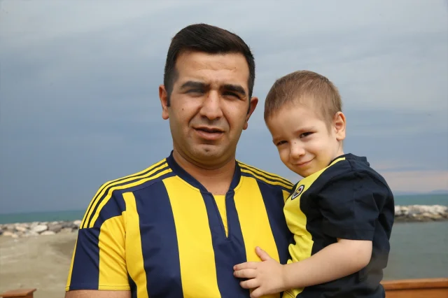 Hataylı Tamer Talha'nın Kanseri Yenmesi Fenerbahçe Renkleriyle Kutlandı