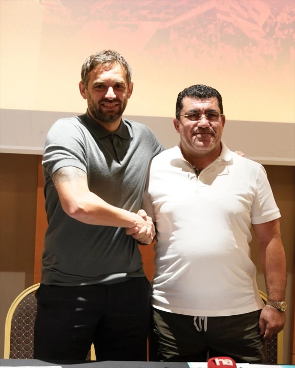 Radomir Djalovic Kayserispor'da İmza Attı: Yeni Başlangıç