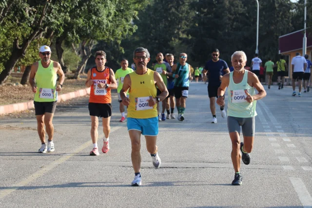 Adana'da Lezzet Festivali Koşusu Renkli Görüntülere Sahne Oldu