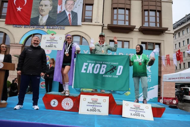 Ordu'da Renkli Yarış Başladı: Yarı Maraton ve Halk Koşusunda Büyük İlgi