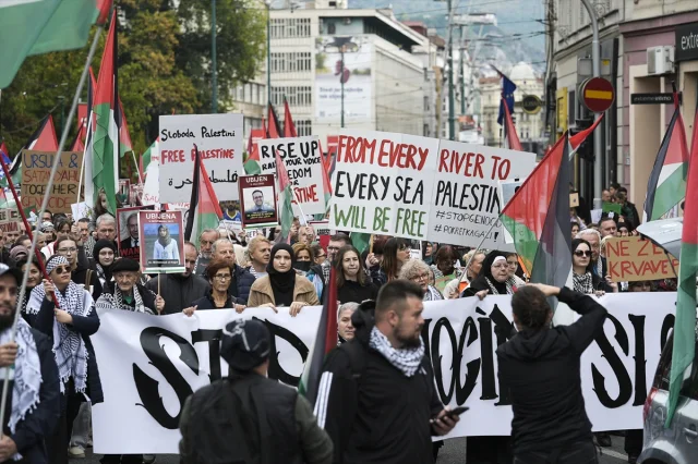Bosna Hersek'te İsrail Karşıtlığı Büyüyor: Gazze'deki Olayla...
