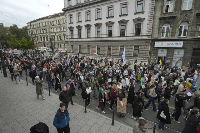 Bosna Hersek'te İsrail Karşıtlığı Büyüyor: Gazze'deki Olaylar Protesto Edildi