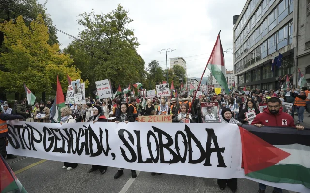 Bosna Hersek'te İsrail Karşıtlığı Büyüyor: Gazze'deki Olaylar Protesto Edildi
