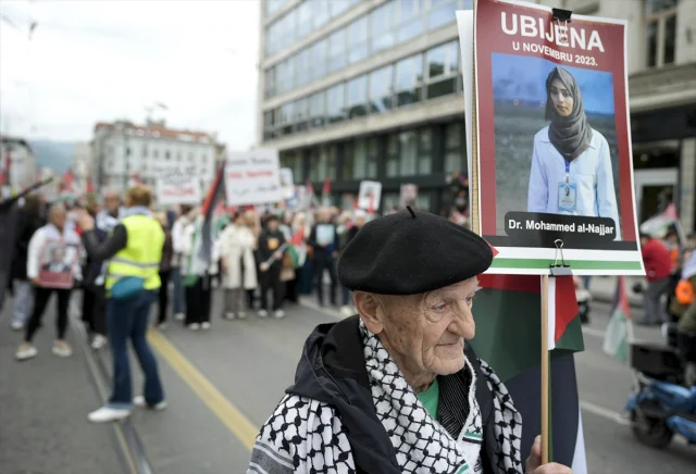 Bosna Hersek'te İsrail Karşıtlığı Büyüyor: Gazze'deki Olaylar Protesto Edildi