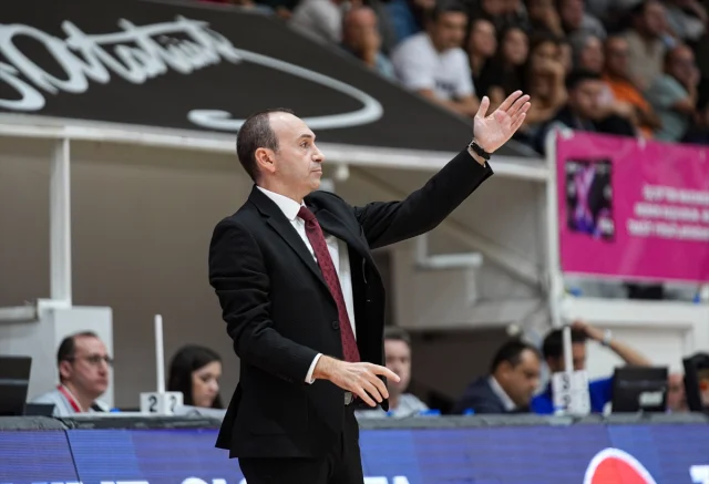 Galatasaray Aliağa Petkimspor'u Zorlu Maçta Geçti