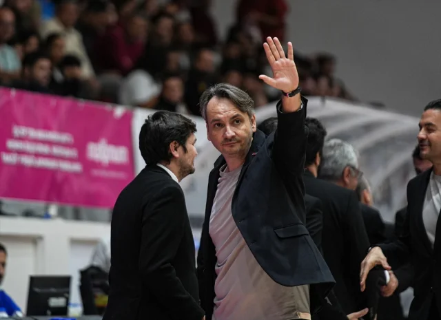 Galatasaray Aliağa Petkimspor'u Zorlu Maçta Geçti
