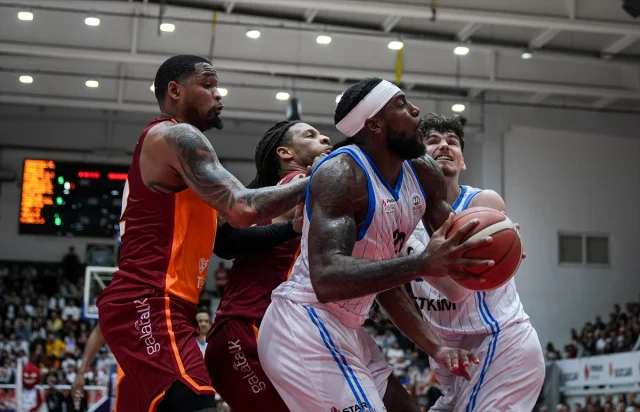 Galatasaray Aliağa Petkimspor'u Zorlu Maçta Geçti