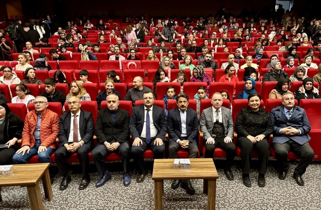 Kırşehir'de Büyüleyici Sanat Etkinliği Coşkusu