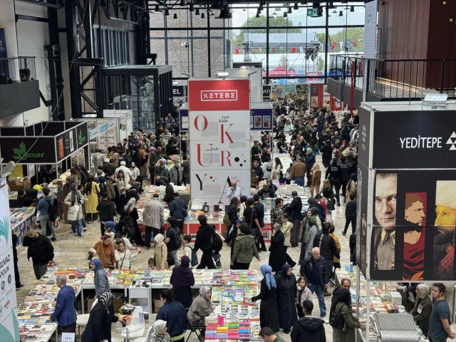 Kocaeli Kitap Fuarı'nda Kitapseverler Rekor Kırdı