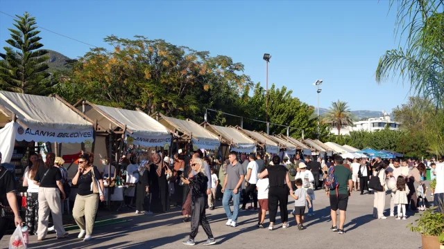 Alanya Tropikal Meyve Festivali Renkli Anlarla Sona Erdi