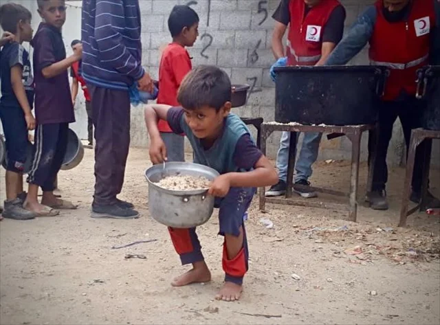 Türk Kızılayı Gazze'de Ateşkes Sonrası Yardımlarıyla Umut Oluyor